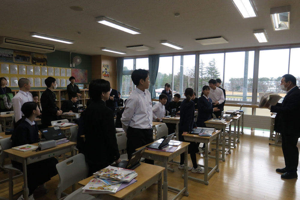 大潟村連携教育公開保育・授業研究協議会の様子1